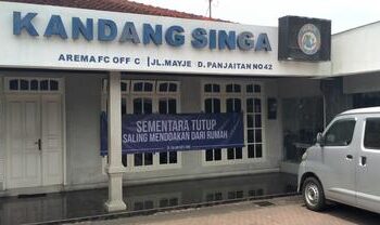 Frustasi, AREMA FC Siap Membubarkan Diri