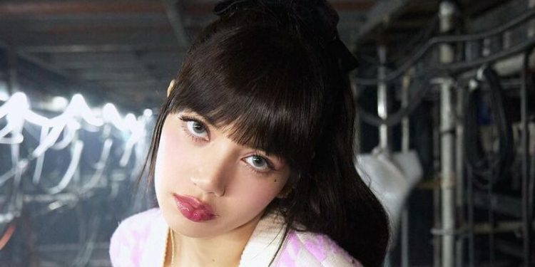 Lisa Hengkang Dari YG Trending di Twitter