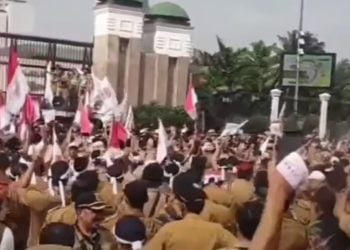 Ingin Masa Jabatan Ditambah, Kepala Desa Gelar Aksi Demo