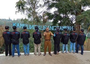 Steve Ewon: Kampung Kurang Sampah, Solusi Tangani Sampah