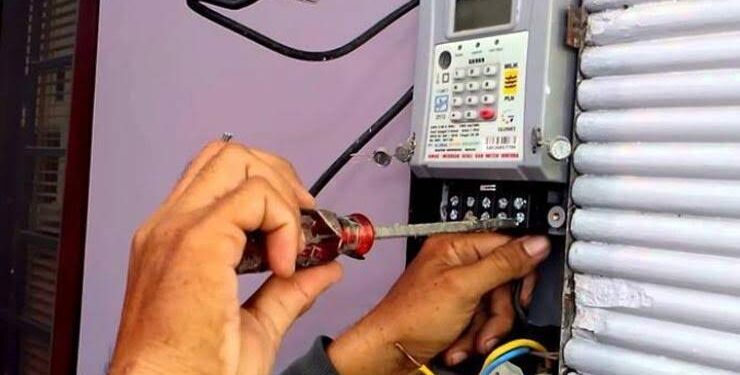 Viral, Ibu-ibu Kena Denda 58 Juta Akibat Pindahkan Meteran Listrik