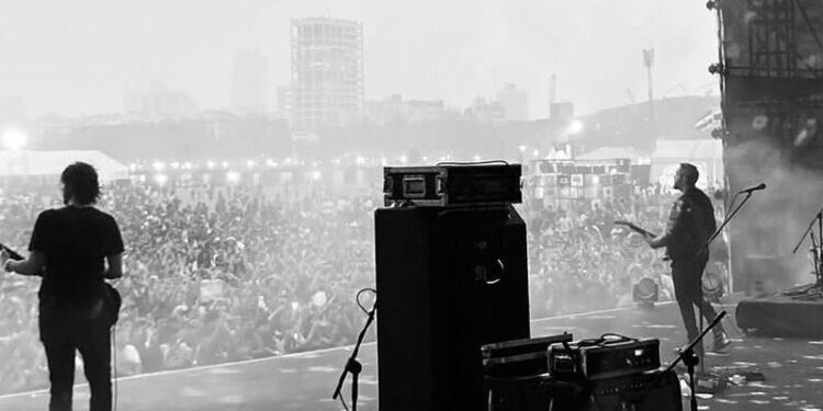 Suksesnya Konser Cigarettes After Sex di Jakarta