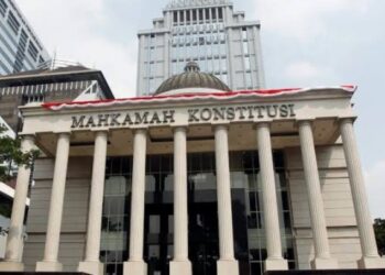 Jadi Babak Baru, Sembilan Hakim Konstitusi Digiring Ke Polisi