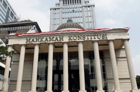 Jadi Babak Baru, Sembilan Hakim Konstitusi Digiring Ke Polisi