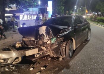 Mobil Dinas DPRD Jambi