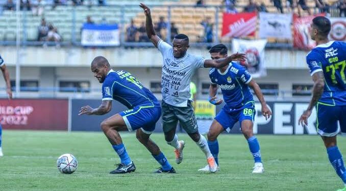 Bermain Imbang 1-1 David Da Silva Selamatkan Persib Bandung