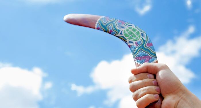 Bumerang senjata tradisional dari Australia