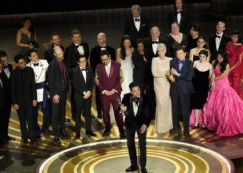 Everything Everywhere All at Once menguasai Oscar 2023