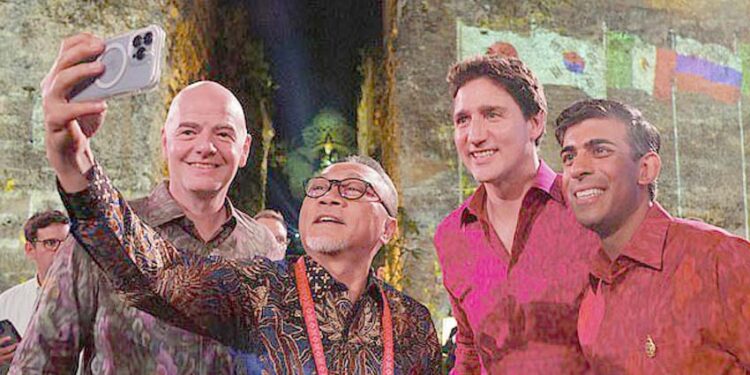 Tenun Bali yang makin mendunia