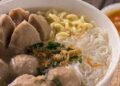 Bakso yang diburu keluarga (merdeka)