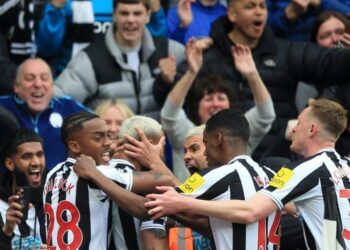 Pemain Newcastle kuasai laga lawan Tottenham (AFP-LINDSEY PARNABY)