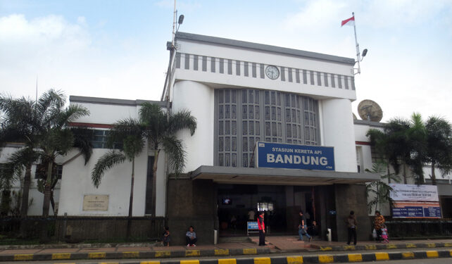 Perkiraan Puncak Mudik di Stasiun Bandung
