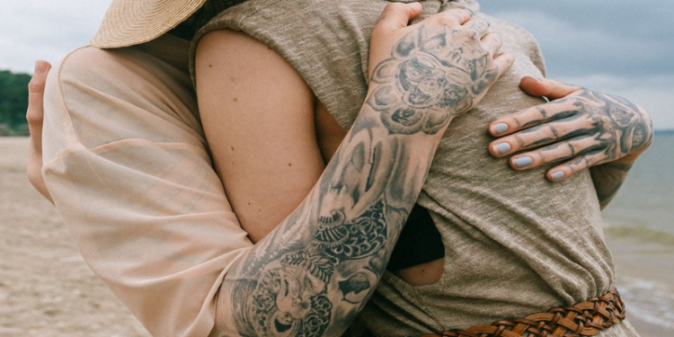 Maknai Tatto Sebagai Simbol Identitas dan Budaya yang Unik