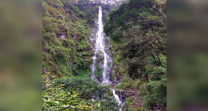 Air terjun Curug Siliwangi di Kabupaten Bandung