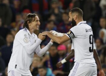 Real Madrid menggila dan menggilas Barcelona