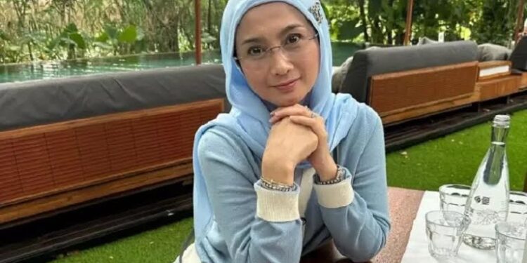 Desy Ratnasari disebut-sebut bakal siap menjadi calon Gubernur atau wakil Gubernur Jawa Barat