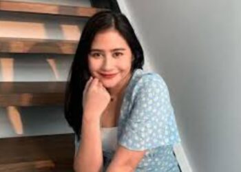 Prilly Latuconsina siap jadi caleg di dapil Maluku