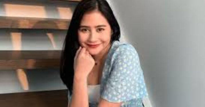 Prilly Latuconsina siap jadi caleg di dapil Maluku