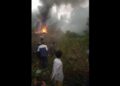 Sebuah Vidio beredar memperlihatkan helikopter yang terjatuh di kawasan perkebunan teh di Rancabali Kabupaten Bandung