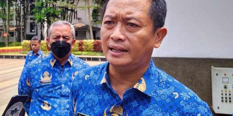Sekda Kota Bandung, Ema Sumarna dicegah KPK ke luar negeri