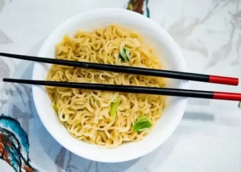 Makanan Mie Instan Masih Aman untuk Dikonsumsi? Aman, Asalkan…