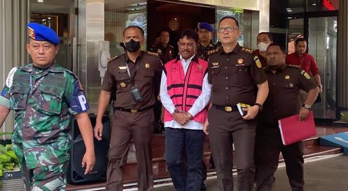 Menteri Kominfo ditetapkan sebagai tersangka dalam kasus Korupsi