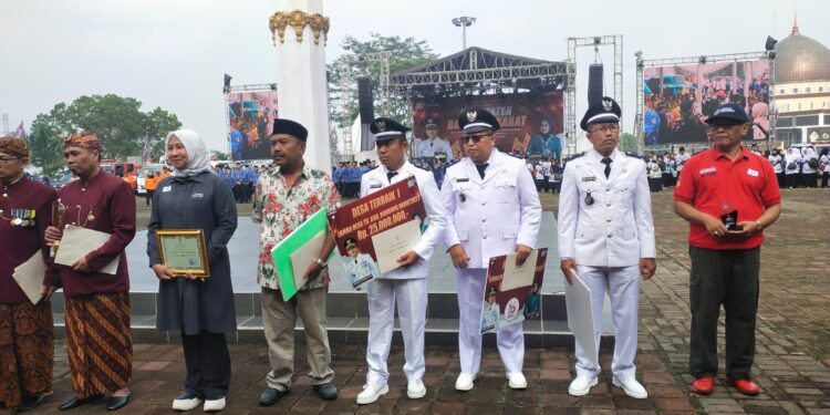 Kepala Desa Kertawangi, Yanto Bin Surya atau kerap disapa Steve Ewon berhasil meraih juara Terbaik Tingkat Kabupaten 2023