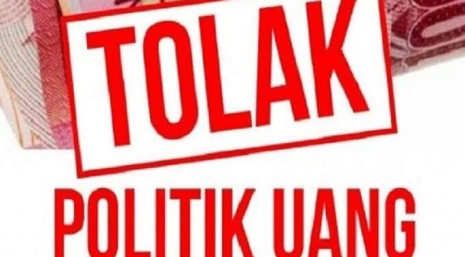 Mahkamah Konstitusi (MK) tegaskan jika ada partai politik membiarkan berkembangnya politik uang akan di bubarkan