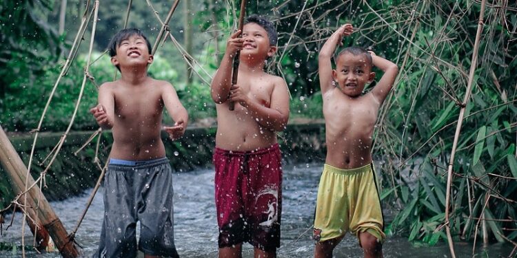 10 Lomba 17 Agustus yang Seru dan Mengasyikkan