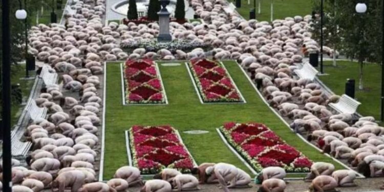 Atas Nama Seni, Orang Telanjang Bulat di Finlandia