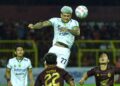 Persib Bandung kandas membawa poin dari Pare-Pare setelah takluk 4-2 dari PSM Makassar
