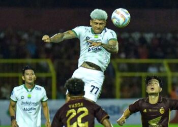 Persib Bandung kandas membawa poin dari Pare-Pare setelah takluk 4-2 dari PSM Makassar