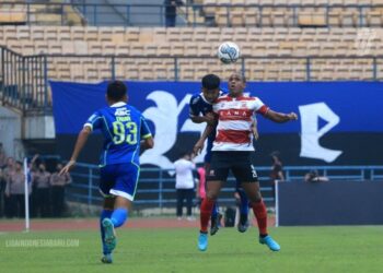 Persib Bandung ditahan imbang Madura United sementara Arema FC harus menerima kekalahan dari Dewa United pada pertandingan Liga 1 Indonesia pekan pertama