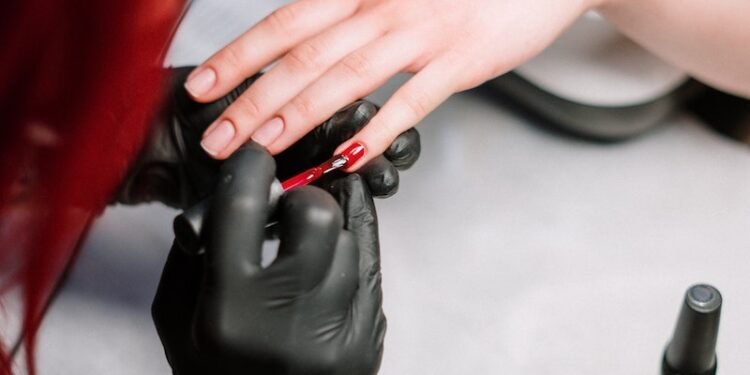 Tips Perawatan Nail Art Agar Tetap Memesona dan Awet