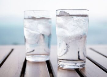 Selama Musim Panas Diperbolehkan Minum Air Dingin, Begini Penjelasn Dokter Spesialis