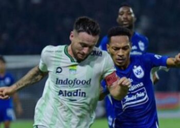 Pemain tengah Persib Bandung, Mark Klok menjadi penentu kemenangan Persib Bandung vs PSIS Semarang