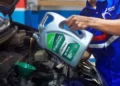 Tips Memilih Oli Mobil yang Sesuai untuk Mesin