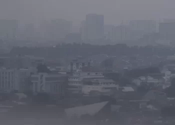 Kebijakan WFH Atasi Kualitas Udara Jakarta Tuai Polemik