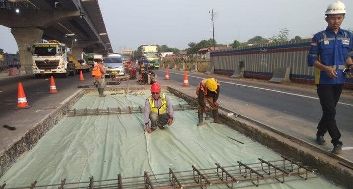 Sejumlah 4 Titik Jalan Tol Jakarta-Cikampek Diperbaiki
