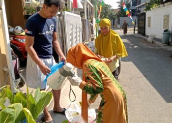 Warga Bandung Diminta Pilah Sampah Karena Angkutannya Sangat Terbatas