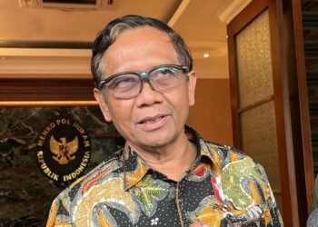 Saling Jegal Internal Golkar Untungkan Mahfud MD