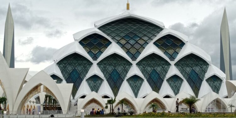 BAC Laporkan Gubernur Jabar ke Kejagung Terkait Pembangunan Masjid Al Jabbar