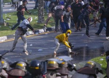 34 Tersangka Kericuhan Unjuk Rasa Penolakan Relokasi 16 Kampung Tua Pulau Rempang