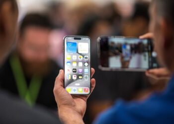 Bea masuk impor iPhone 15