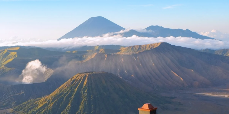 Bromo Kembali Dibuka, Wisatawan Bisa Kembali Menikmati Keindahannya