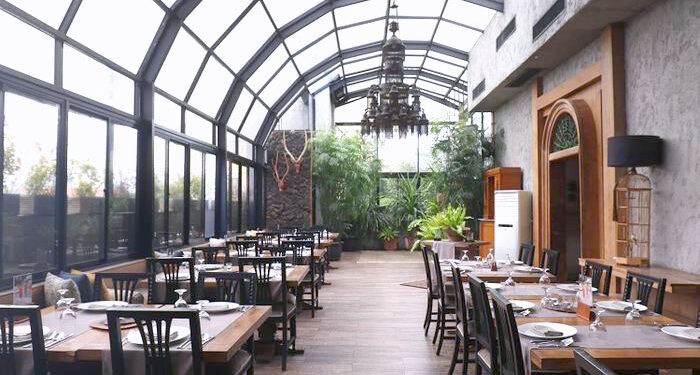 Bunga Rampai: Restoran Indonesia yang Autentik dan Elegan