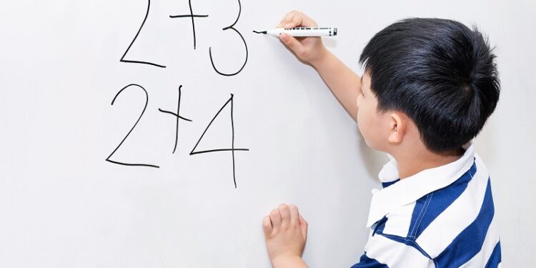 Cara Efektif Mengajarkan Matematika Pada Anak - Jenggala.id