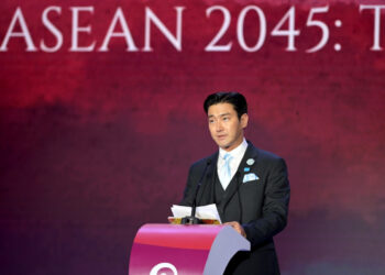 Choi Siwon Super Junior Hadir di ASEAN Business Investment Summit
