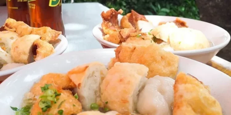 Memburu Sensasi Kuliner Lezat Bandung di Balik Label Mode