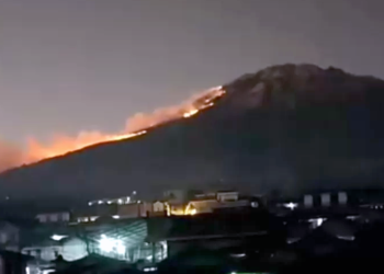 Gunung Sumbing Kebakaran, 44 Pendaki Dievakuasi
